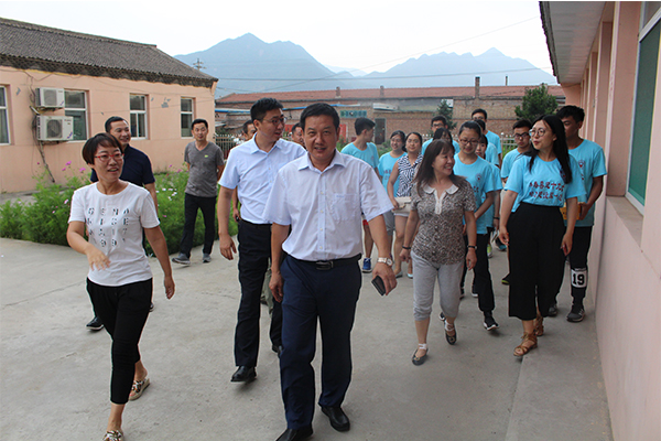校党委副书记刘润祥一行慰问我院赴五台县实践队伍 校党委副书记刘润祥一行慰问我院赴五台县实践队伍