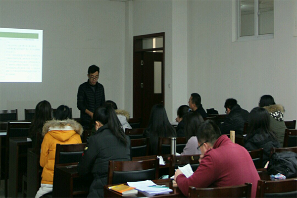 kaiyuncom官方网站召开2016年度班主任述职会议 kaiyuncom官方网站召开2016年度班主任述职会议