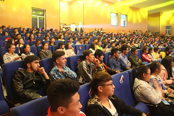 kaiyuncom官方网站举行2016级新生开学典礼暨迎新晚会 kaiyuncom官方网站举行2016级新生开学典礼暨迎新晚会